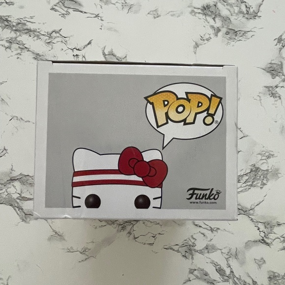 Hello Kitty Funko Pop 37 - Picture 5 of 10